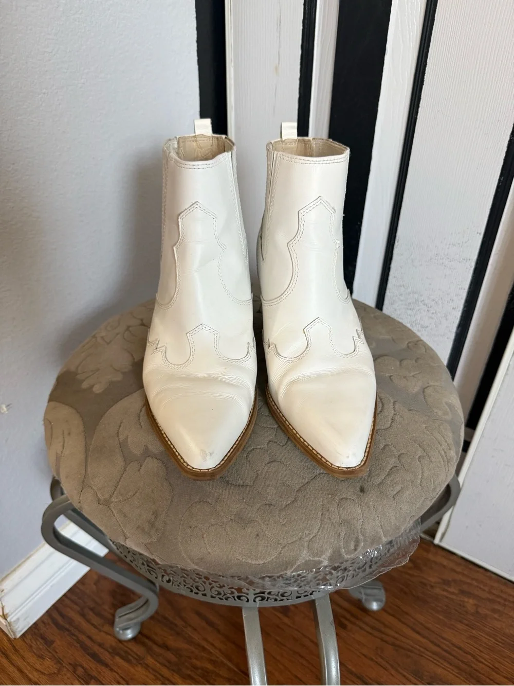 Sam Edelman White Pointed-Toe Western Ankle Boots